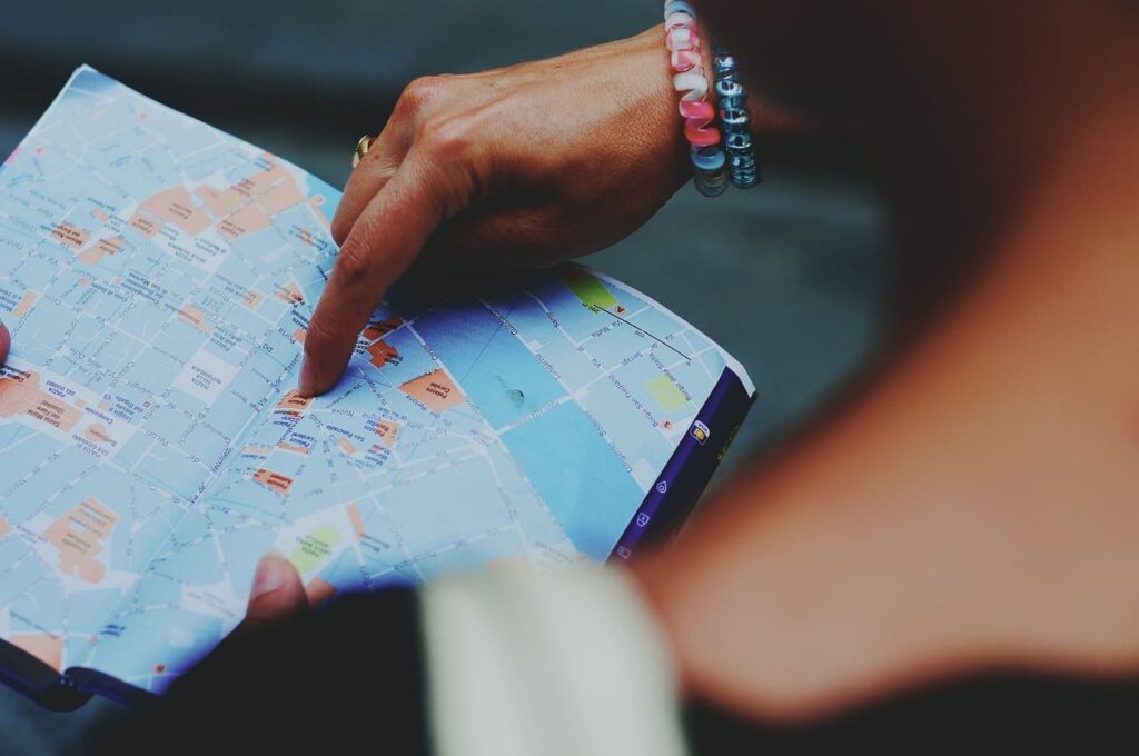 Como montar um guia de viagem