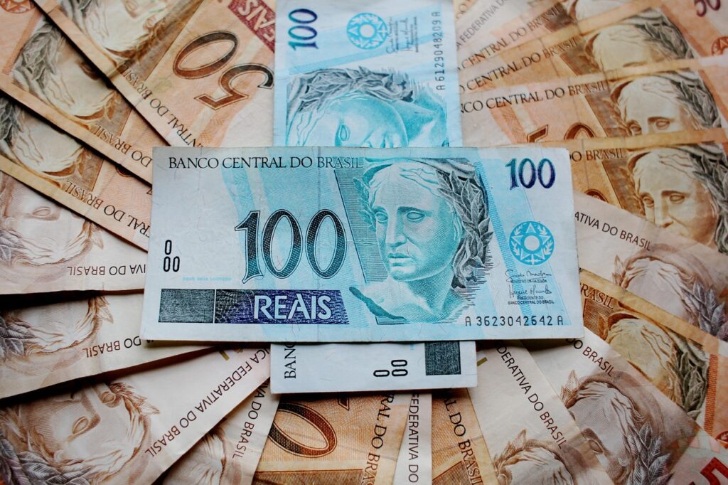 quanto pesa 1 milhão de reais em notas de 100
